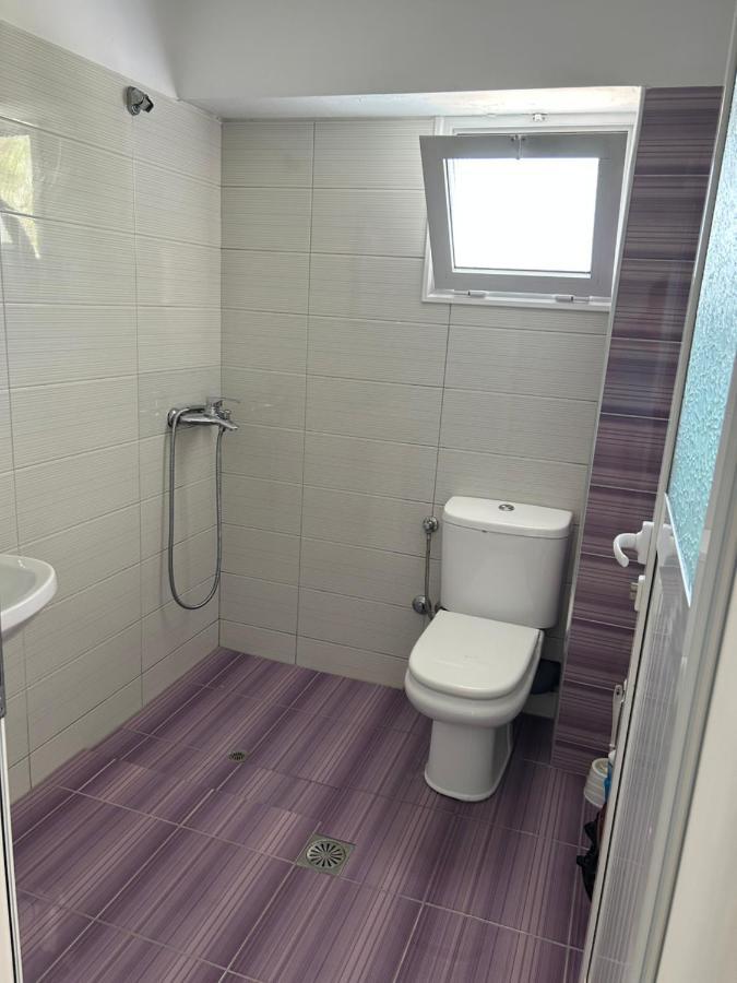 Eri Rooms ساراندا المظهر الخارجي الصورة