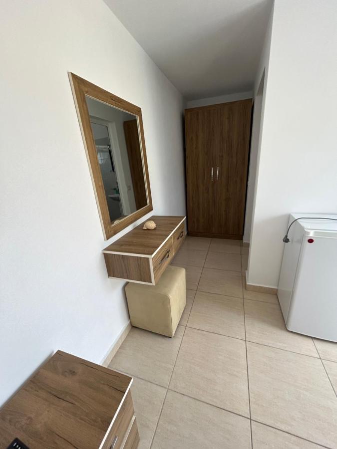 Eri Rooms ساراندا المظهر الخارجي الصورة